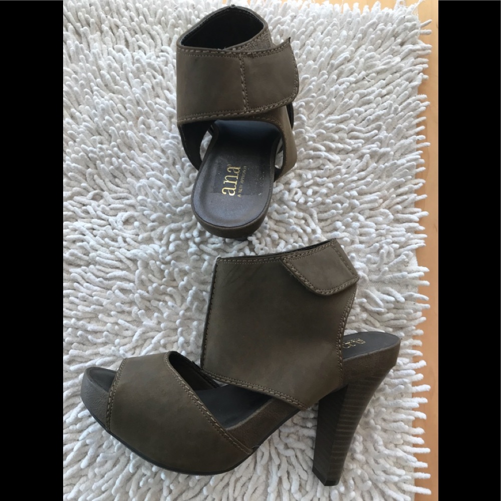 NEW A.N.A. Olive green peep toe HEELS Sz 9